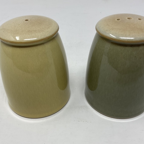 Denby Fire (retired) Stoneware Salt & Pepper Set - Picture 3 of 5